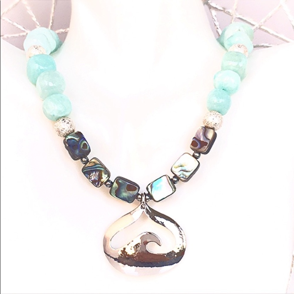 🤍New!🤍🌊 Natural Abalone Shell Wave Necklace 🌊
